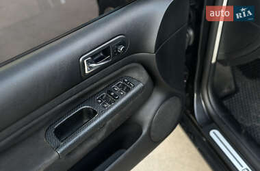 Хетчбек Volkswagen Golf 2001 в 