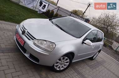 Хетчбек Volkswagen Golf 2007 в 
