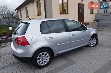 Хетчбек Volkswagen Golf 2007 в 