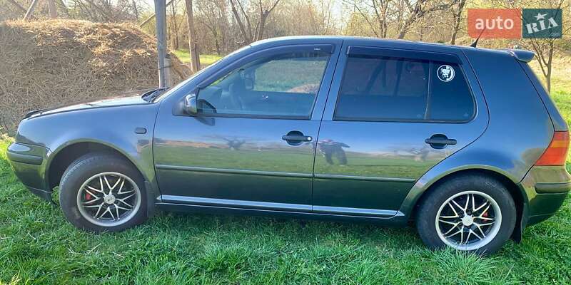 Хетчбек Volkswagen Golf 2000 в Броварах
