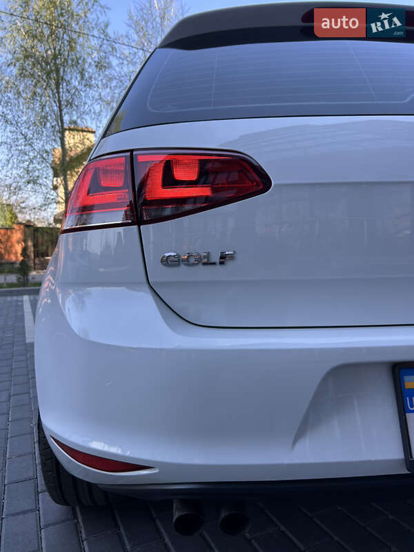 Хетчбек Volkswagen Golf 2016 в Полтаві