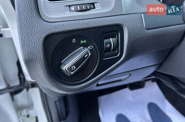 Хэтчбек Volkswagen Golf 2016 в 