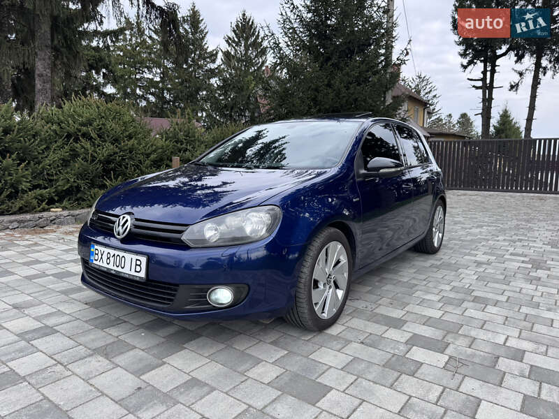 Хэтчбек Volkswagen Golf 2012 в Киеве