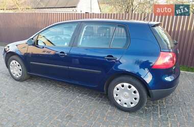 Хетчбек Volkswagen Golf 2006 в Житомирі