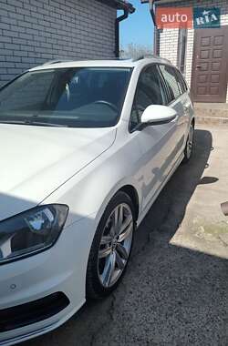 Универсал Volkswagen Golf 2016 в 