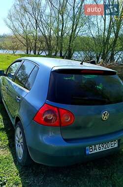 Хэтчбек Volkswagen Golf 2007 в 