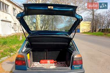 Хэтчбек Volkswagen Golf 1994 в 