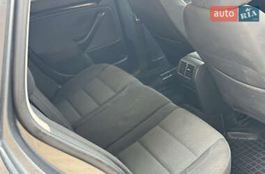 Хэтчбек Volkswagen Golf 2010 в 