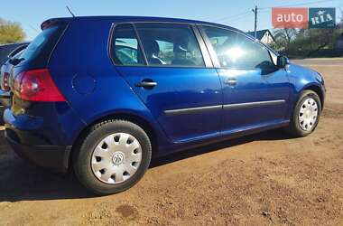 Хетчбек Volkswagen Golf 2006 в Житомирі
