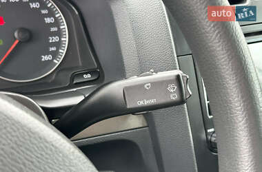Хэтчбек Volkswagen Golf 2005 в 