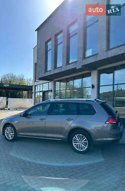 Универсал Volkswagen Golf 2014 в 
