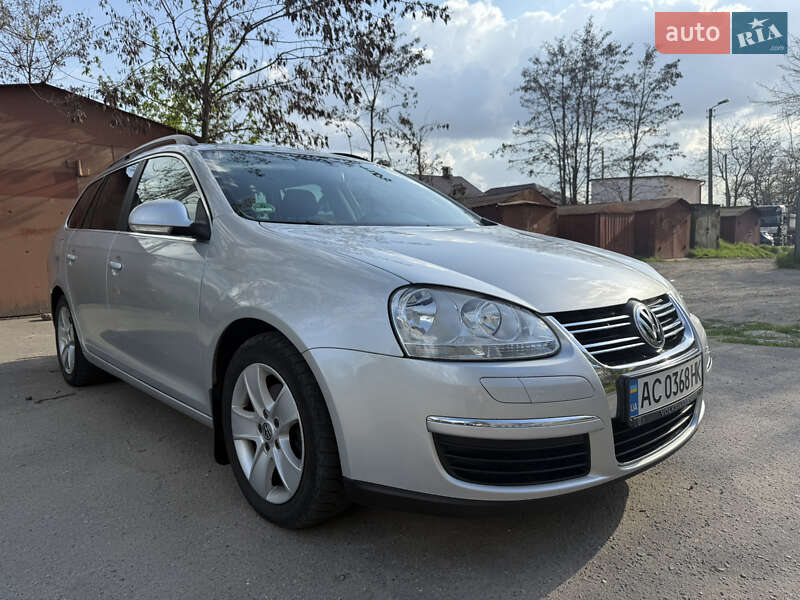 Універсал Volkswagen Golf 2008 в 