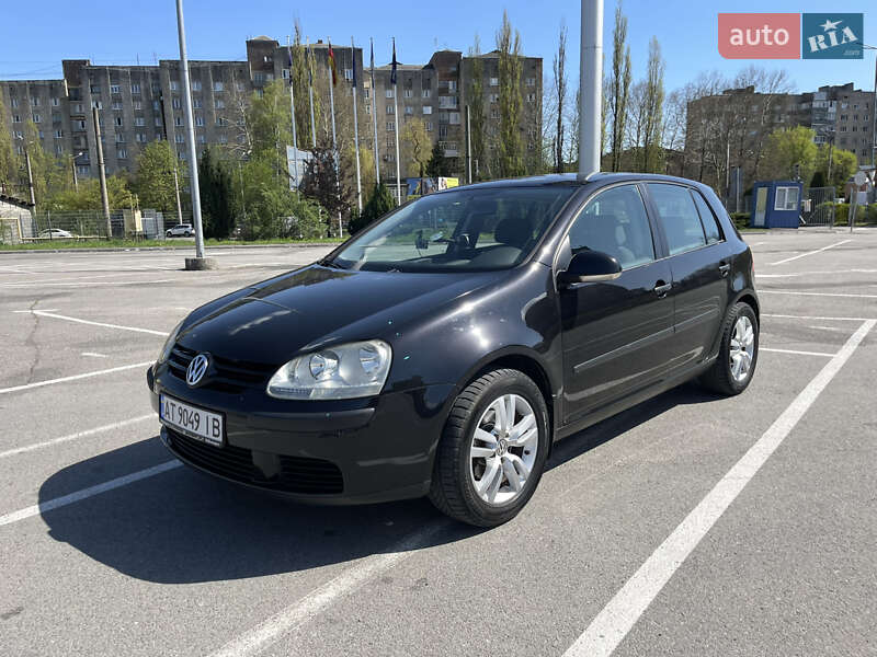 Volkswagen Golf 2004