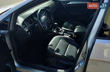 Универсал Volkswagen Golf 2015 в 