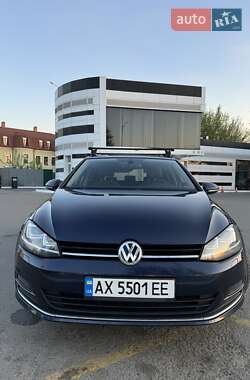 Хэтчбек Volkswagen Golf 2014 в 