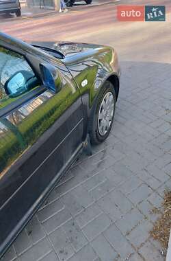 Хэтчбек Volkswagen Golf 1999 в 