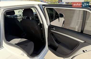 Универсал Volkswagen Golf 2010 в 