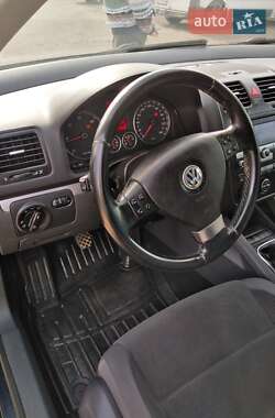 Универсал Volkswagen Golf 2008 в 
