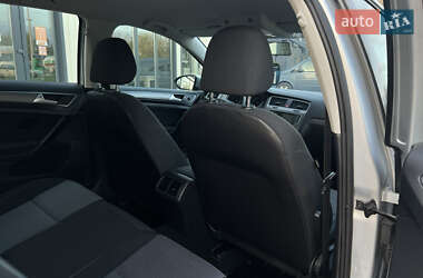 Универсал Volkswagen Golf 2016 в 
