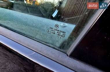 Хэтчбек Volkswagen Golf 2005 в 
