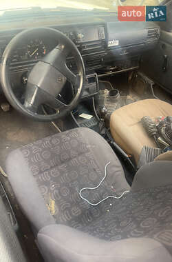 Хэтчбек Volkswagen Golf 1985 в 