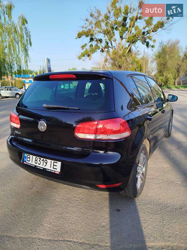 Хетчбек Volkswagen Golf 2010 в Лубнах