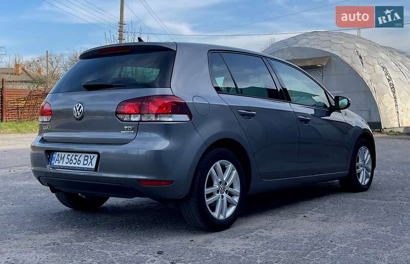 Хэтчбек Volkswagen Golf 2012 в Бердичеве