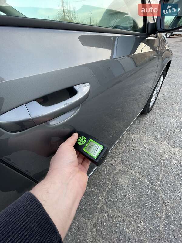 Хэтчбек Volkswagen Golf 2012 в Бердичеве