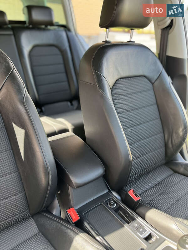 Універсал Volkswagen Golf 2014 в Вінниці