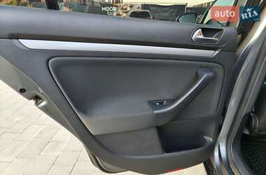 Универсал Volkswagen Golf 2009 в 