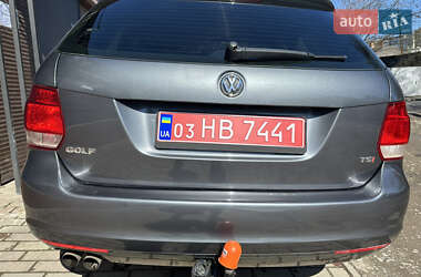 Універсал Volkswagen Golf 2010 в 