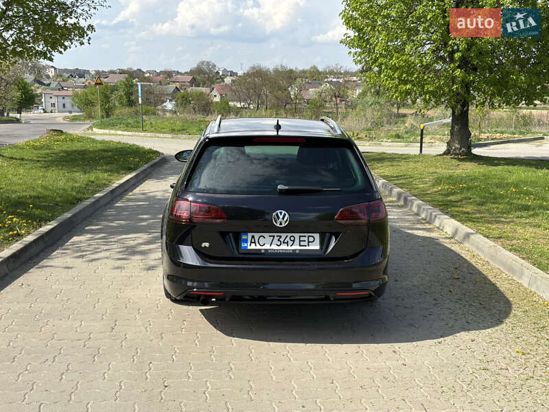 Універсал Volkswagen Golf 2015 в Сокалі