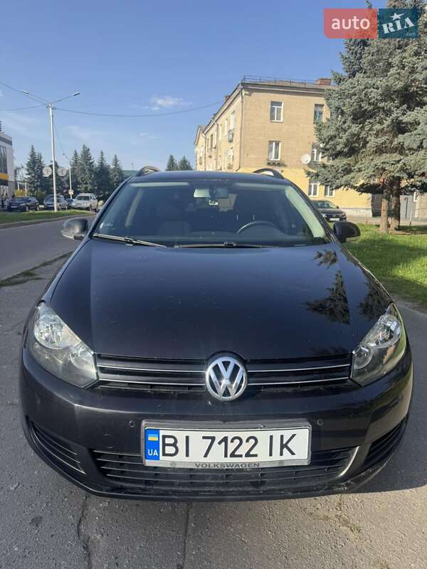 Універсал Volkswagen Golf 2009 в 