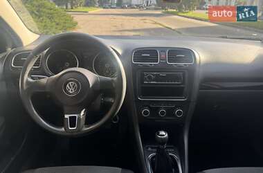 Універсал Volkswagen Golf 2009 в 