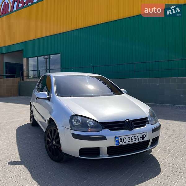 Volkswagen Golf 2003