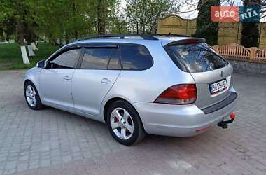 Універсал Volkswagen Golf 2011 в 