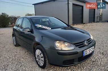 Хетчбек Volkswagen Golf 2004 в Тернополі