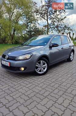 Хэтчбек Volkswagen Golf 2012 в Черновцах