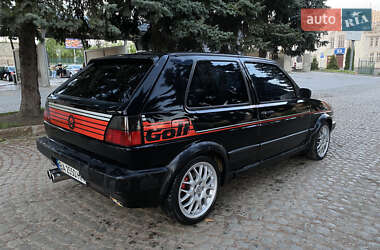 Хэтчбек Volkswagen Golf 1985 в 
