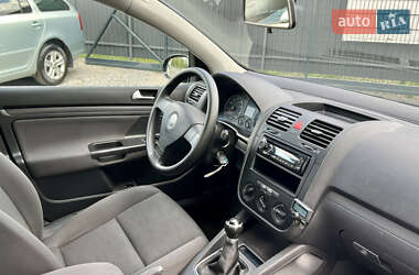 Хэтчбек Volkswagen Golf 2008 в 