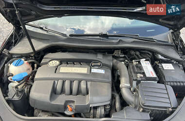 Хэтчбек Volkswagen Golf 2008 в 