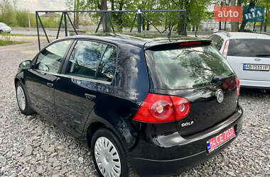 Хэтчбек Volkswagen Golf 2008 в 