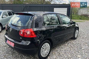Хэтчбек Volkswagen Golf 2008 в 