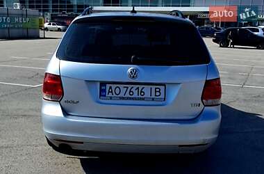 Універсал Volkswagen Golf 2013 в 
