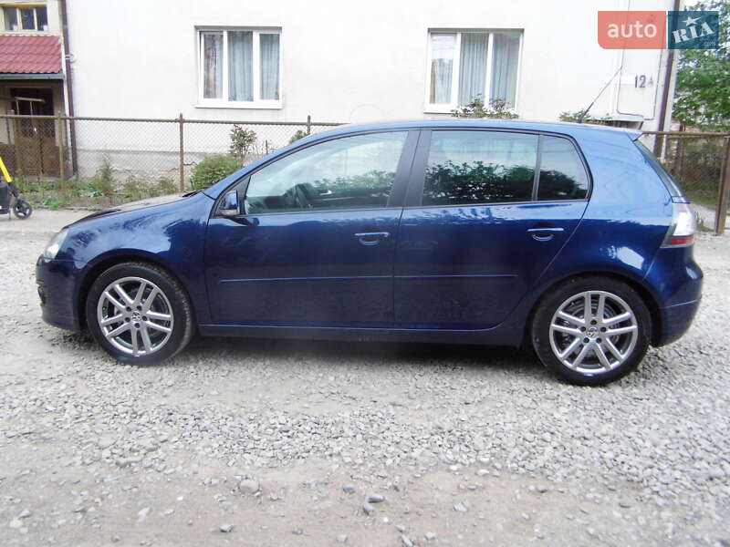 Хетчбек Volkswagen Golf 2007 в Івано-Франківську