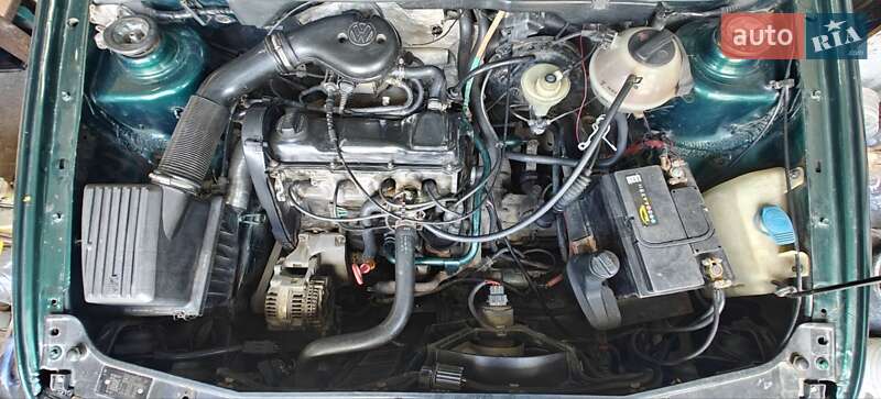 Хетчбек Volkswagen Golf 1995 в Нетішині