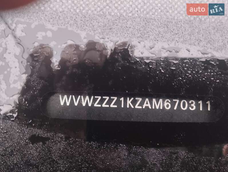 Универсал Volkswagen Golf 2010 в Пирятине