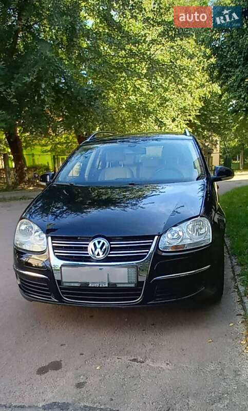 Універсал Volkswagen Golf 2009 в 