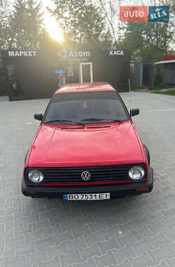 Хетчбек Volkswagen Golf 1988 в 