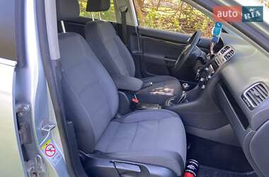 Універсал Volkswagen Golf 2009 в 